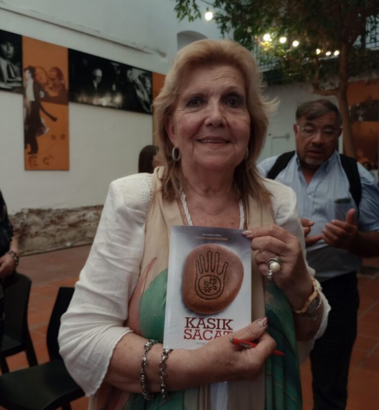Ebe Baima Cerri presentó en Córdoba “Voces Sanavironas, Kasik Sacat, Pueblo de Paz”