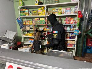 Tránsito 🚨 La FPA cerró dos puntos de ventas y hay un detenido por ejercer como delivery