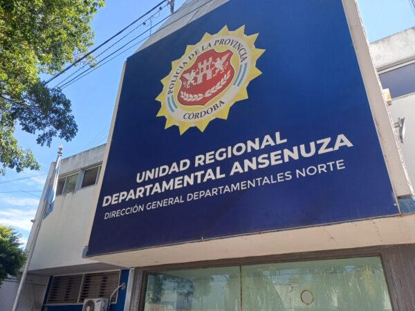 Morteros 🚨 Roban dinero de una vivienda