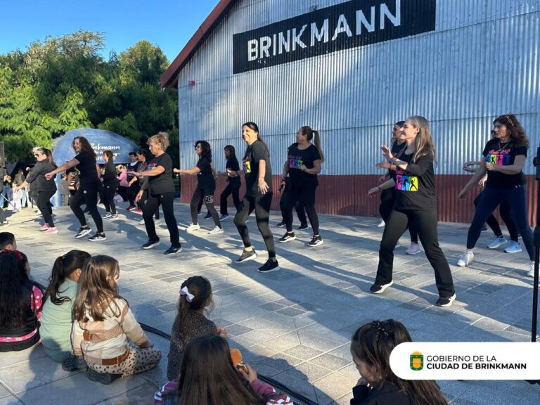 Brinkmann conmemoró el Día de la Danza y el Día del Animal con una destacada actividad