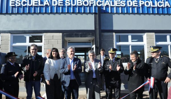 Villa de Soto 🚨Llaryora inauguró el anexo de la Escuela de Suboficiales