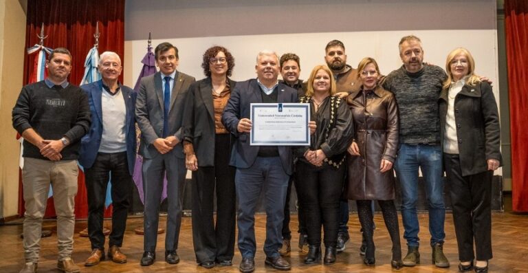 La UNC reconoce a Arroyito por su compromiso educativo y extensionista