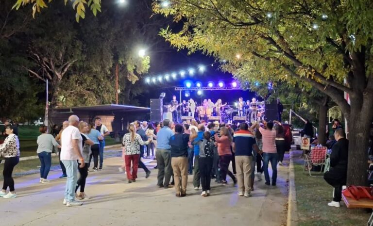 Colonia Bossi cerró el festejo de los Trabajadores
