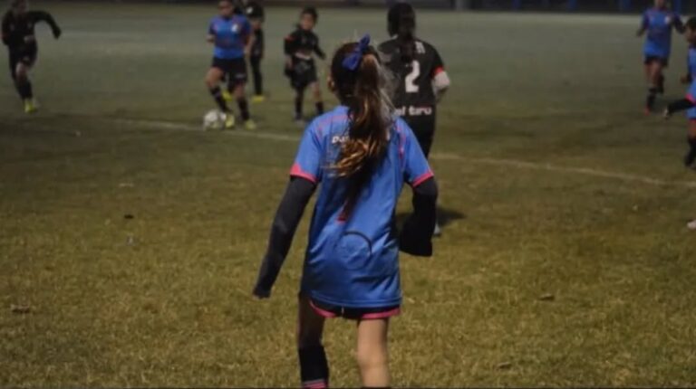 Se jugó el clásico femenino