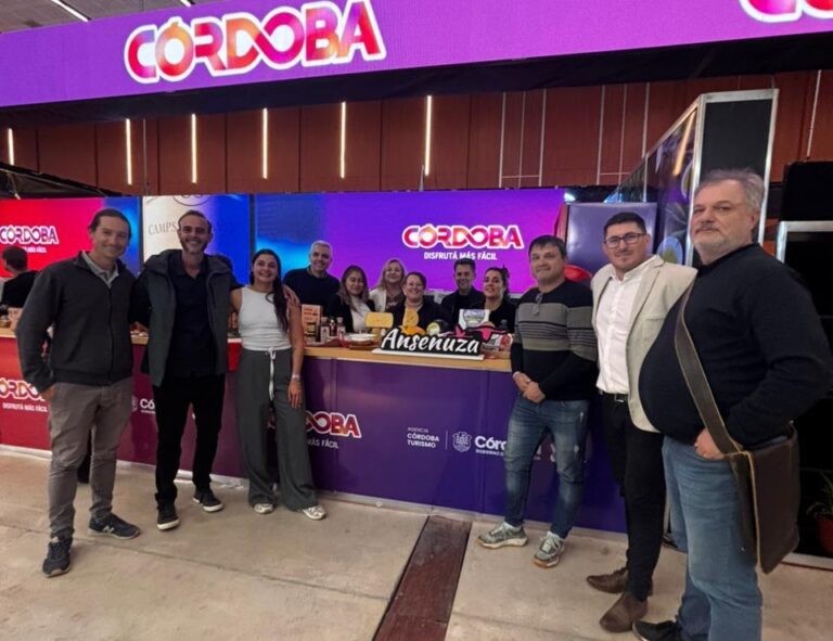 Morteros y la región Ansenuza participaron de Expo Delicatessen presentando la Ruta del Queso