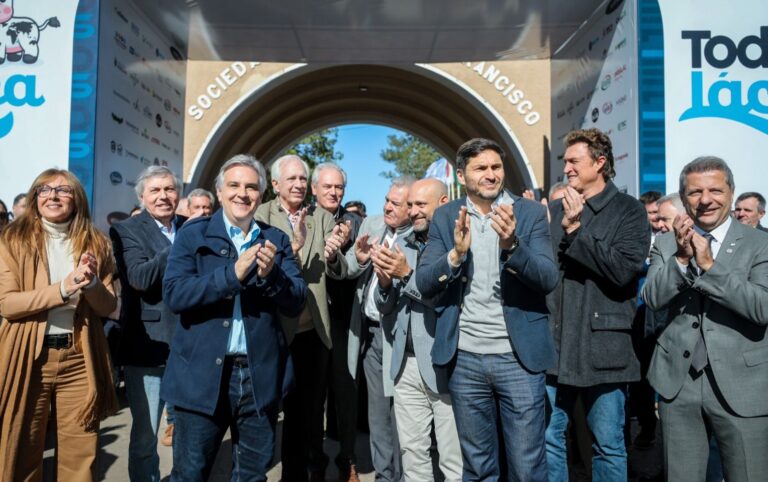 Con fuertes reclamos al Gobierno Nacional Pullaro y LLaryora abrieron Todo Láctea