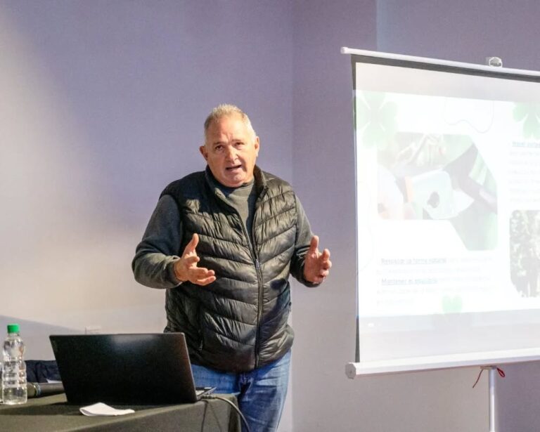 Arroyito ➡️ Más de 80 vecinos participaron del Curso Habilitante de Poda y Extracción 2026