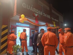 Bomberos festejaron su día con acto, reconocimientos y caravana…