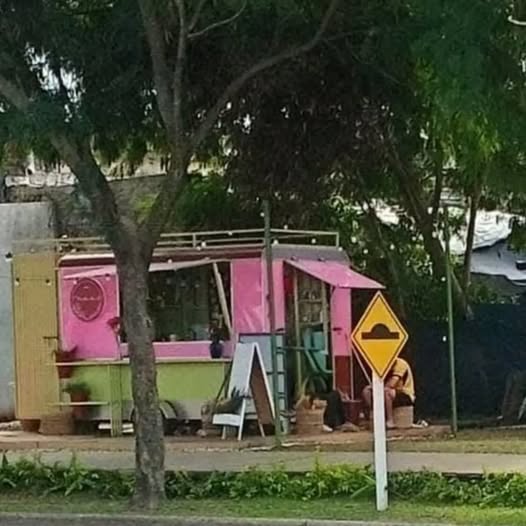 Morteros 🚨 Dos jóvenes fueron sorprendidos por robo en flagrancia a una florería