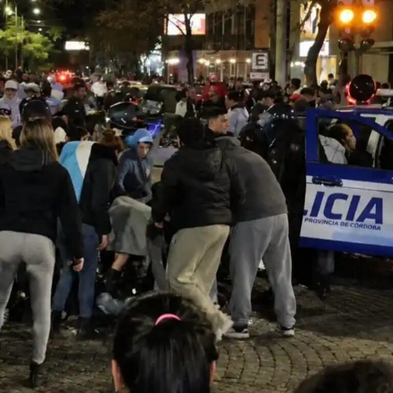San Francisco 🚨Por el homicidio de un joven de 20 años realizaron allanamientos