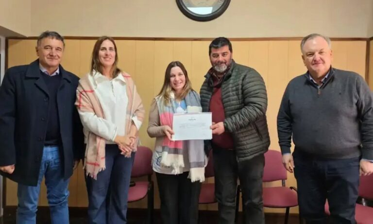 Michlig y González entregaron aportes en Colonia Bossi y en Colonia Dos Rosas y La Legua