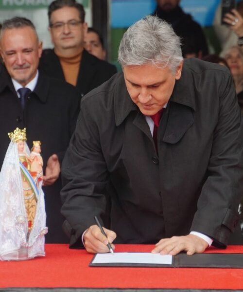 Salsipuedes: Llaryora encabezó los actos en homenaje a San Martín y anunció una importante obra de infraestructura
