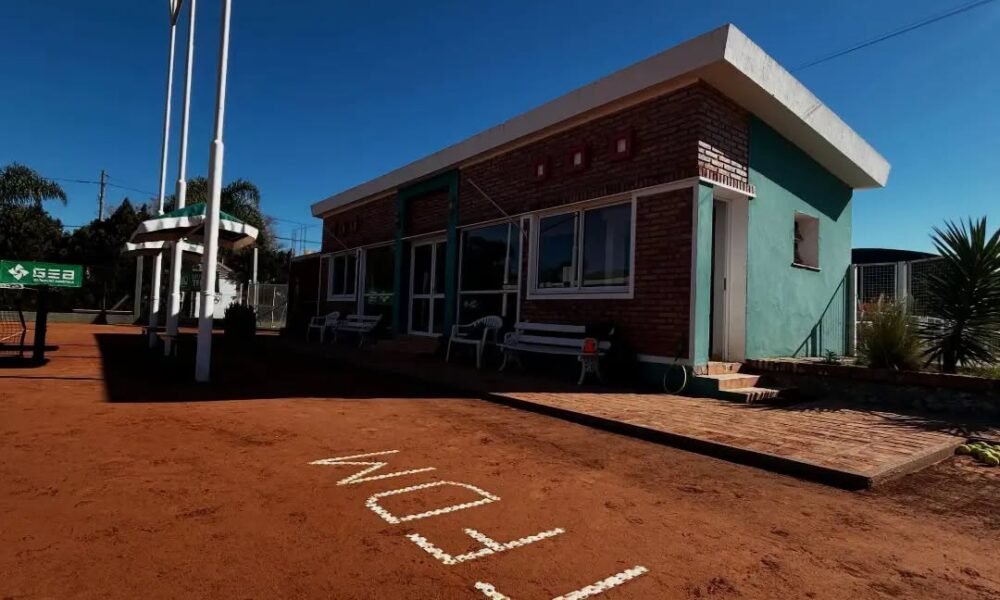 Tiro Federal avanza con obras en el sector de tenis del club