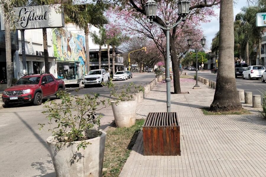 Morteros 👉 Escaso movimiento comercial por el Día del Trabajador Mercantil
