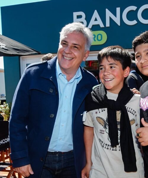 Llaryora presentó créditos por $30.000 millones para el campo con tasas desde el 11%