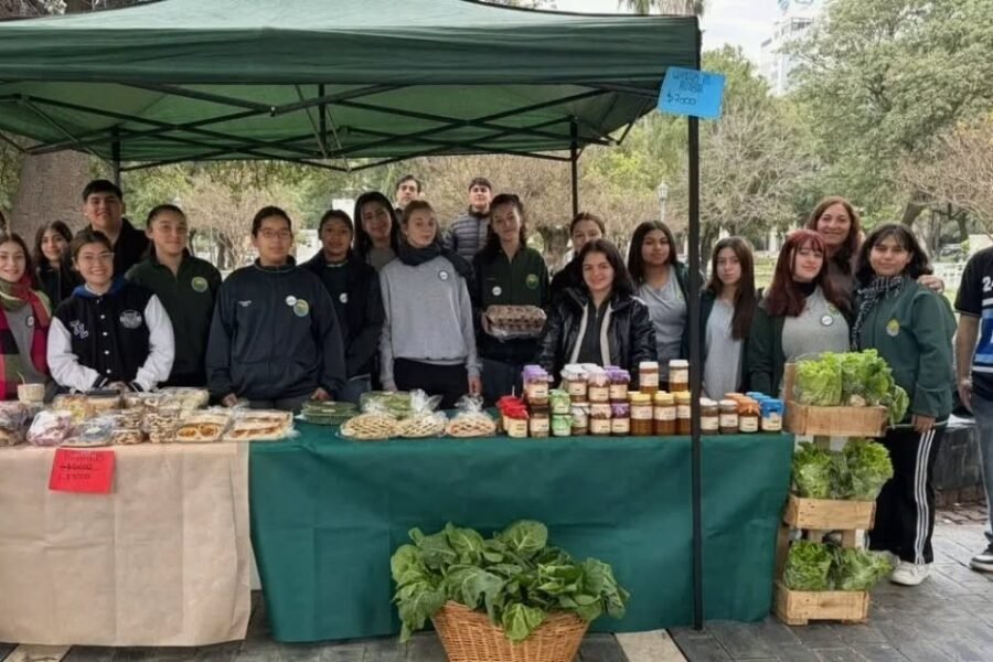 Morteros 📢 Cooperativa escolar Raíces tendrá venta en Plaza San Martín 📢