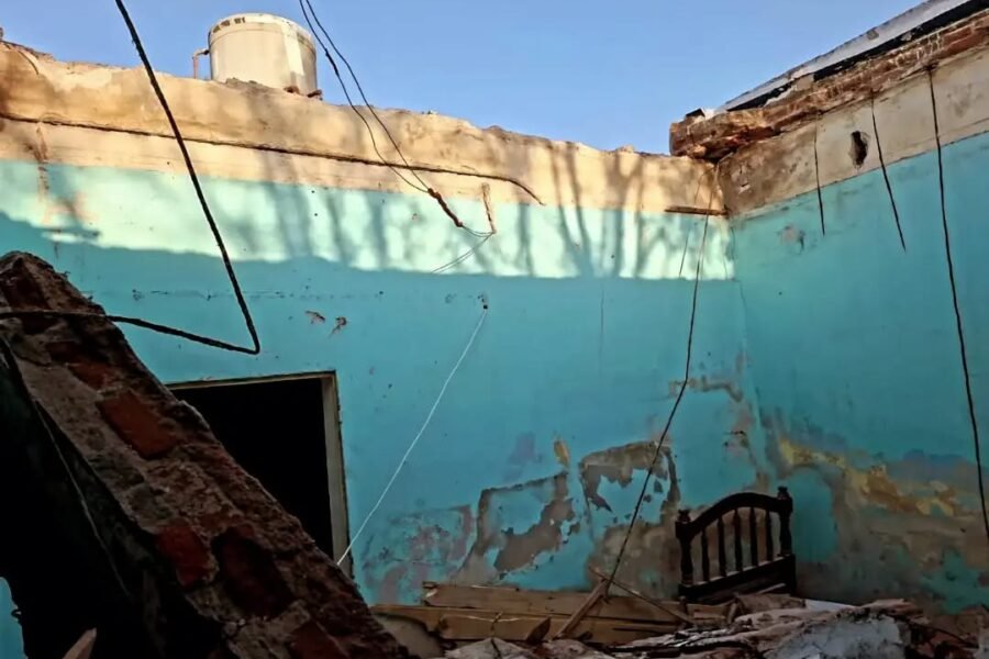 Morteros 🚒 Se derrumbó el techo de un dormitorio de una vivienda
