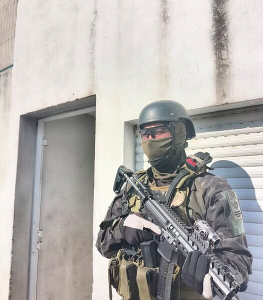 Arroyito 🚨 Dos detenidos por delivery de drogas
